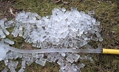 水管結(jié)冰.jpg